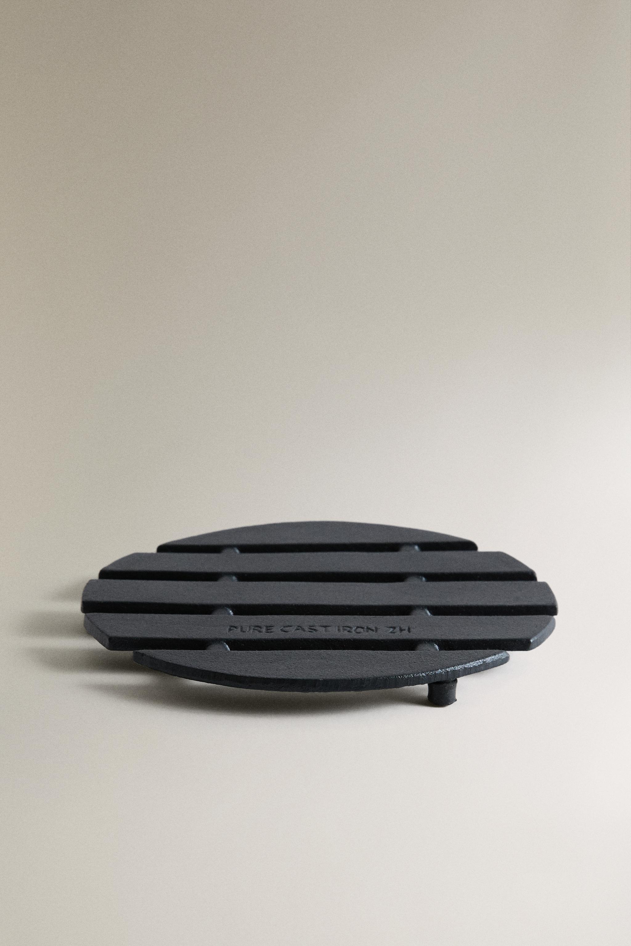 IRON TRIVET